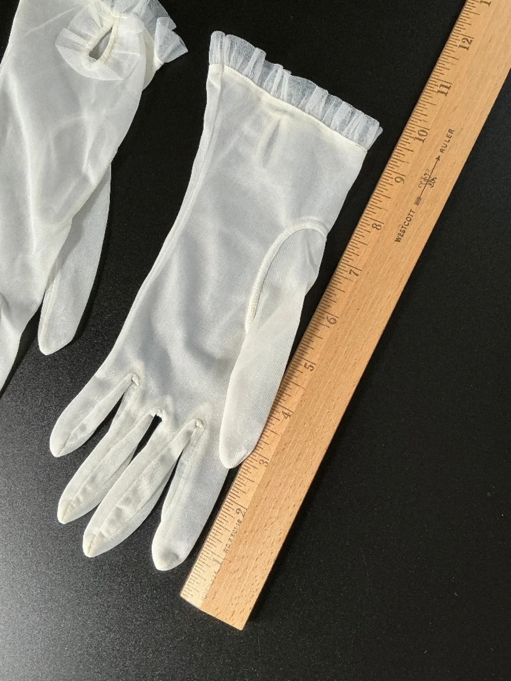 VTG 1950s Kayser Sheer Nylon Dress Gloves Ruffle Keyhole Cuff Size 7 Coquette